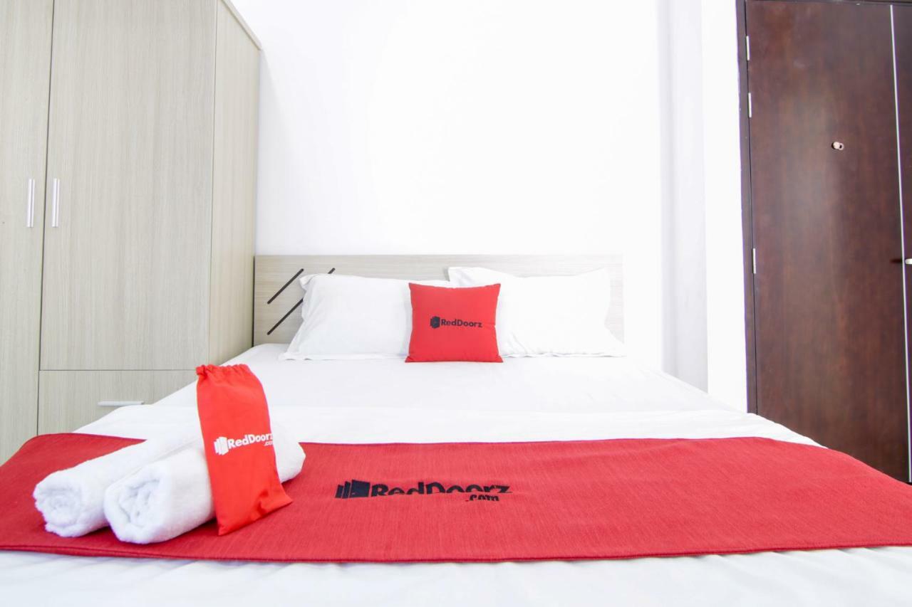 Reddoorz Near Quan Khu 7 Stadium Ho Chi Minh-staden Exteriör bild