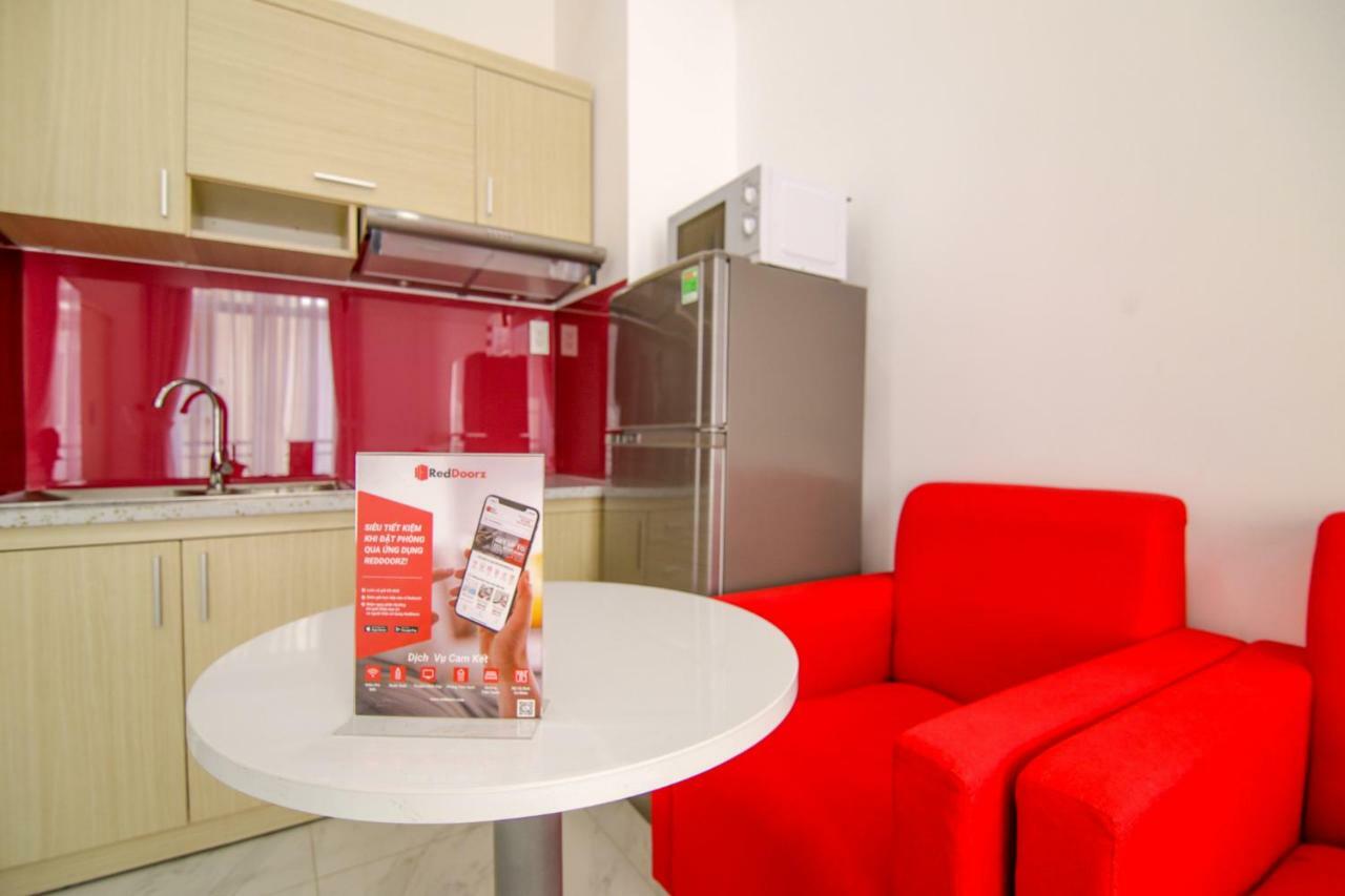 Reddoorz Near Quan Khu 7 Stadium Ho Chi Minh-staden Exteriör bild
