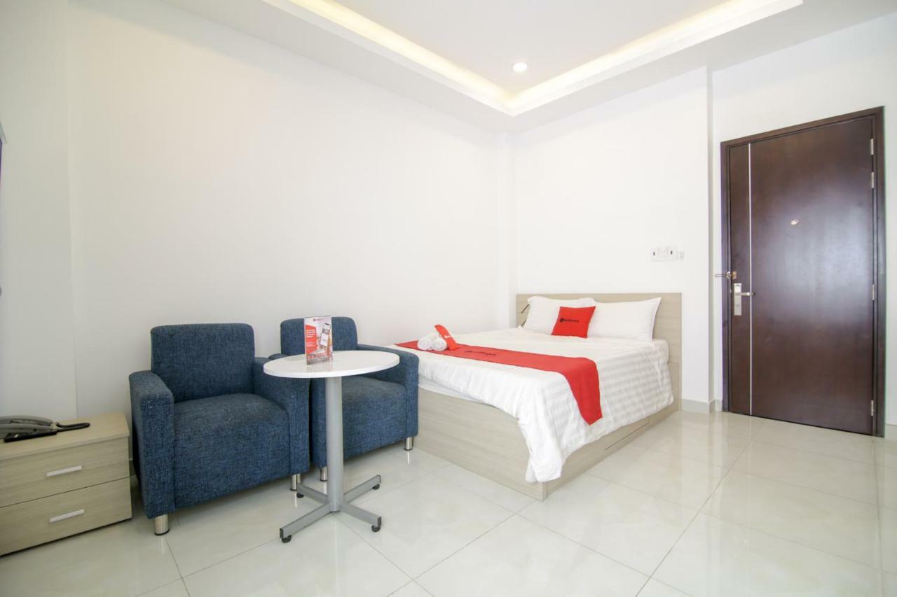 Reddoorz Near Quan Khu 7 Stadium Ho Chi Minh-staden Exteriör bild