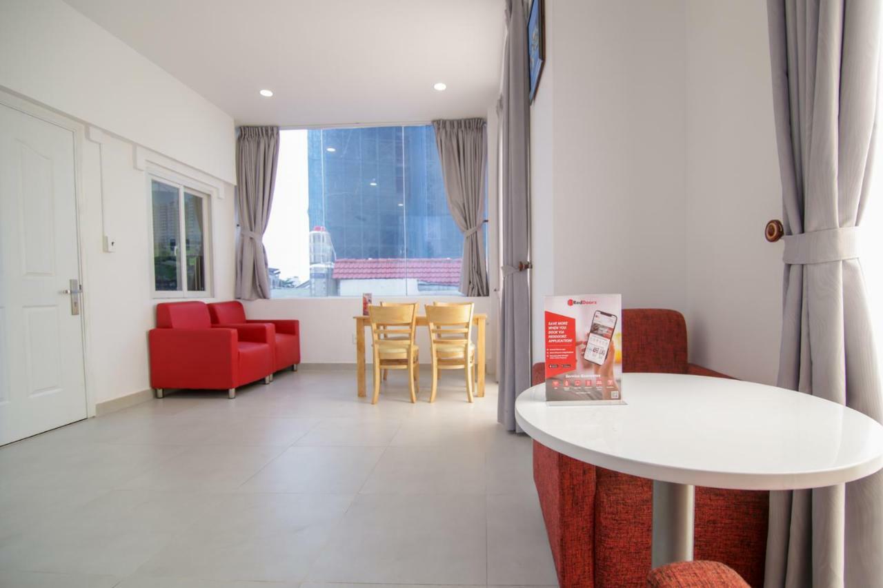 Reddoorz Near Quan Khu 7 Stadium Ho Chi Minh-staden Exteriör bild
