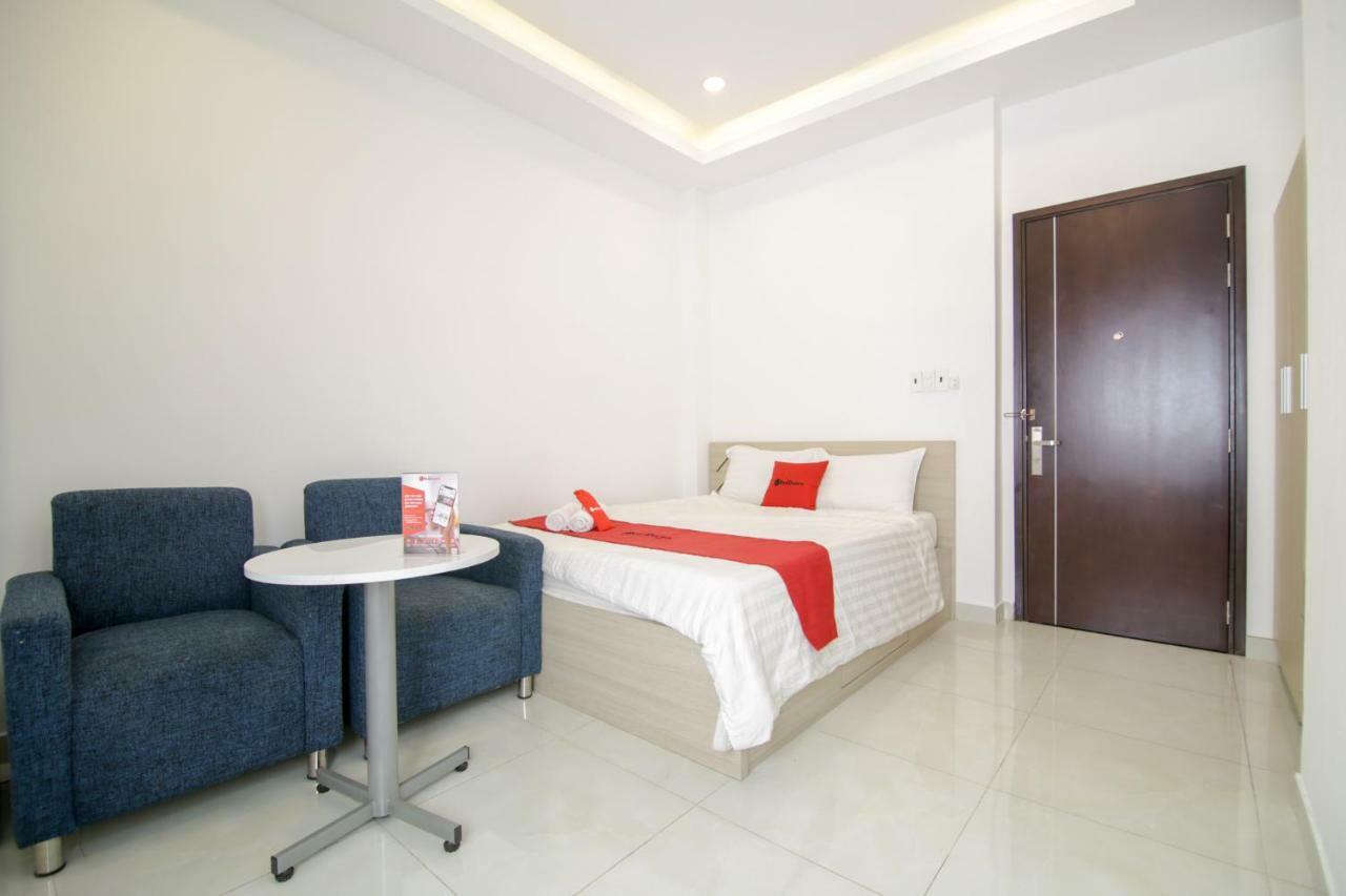 Reddoorz Near Quan Khu 7 Stadium Ho Chi Minh-staden Exteriör bild